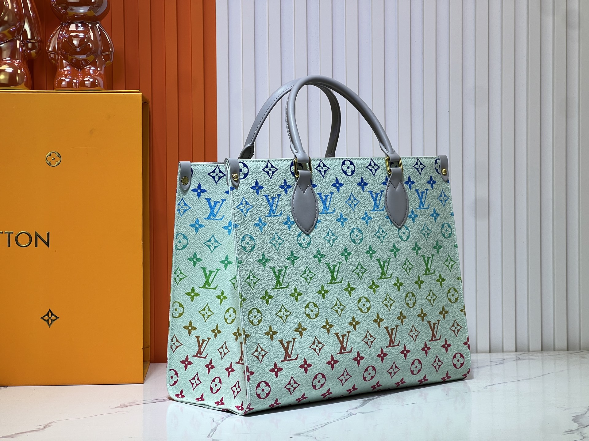 35cm MM ルイヴィトン オンザゴー LV Onthego M13269,M45321.M44571.M45039 Monogram Reverse Toronスーパーコピー バッグ 代引き後払い